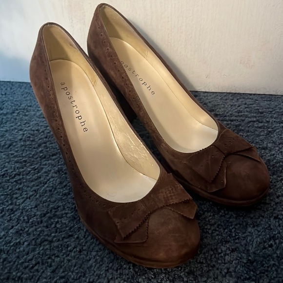 Apostrophe brown suede heel shoes size 8.5 - Picture 1 of 3